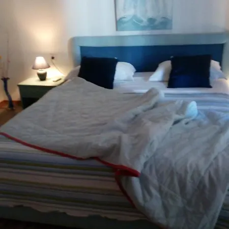 Exclusive Annex Ρόβινι