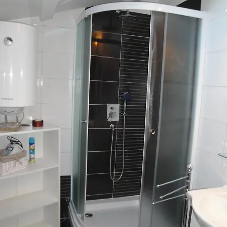 Exclusive Annex Apartment *